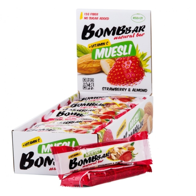 Strawberry-almond muesli bar 45 g
