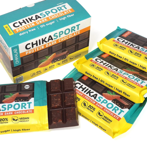 Bombbar Chika Sport Dark Chocolate Almond 100 g picture Bombbar Chika Sport Dark Chocolate Almond 100 g photo