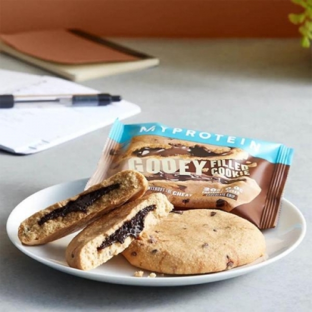 Myprotein Filled baltyminis sausainis 75g – šokoladinis gabalėlis paveikslėlį Myprotein Filled baltyminis sausainis 75g – šokoladinis gabalėlis nuotrauka
