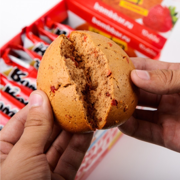 Bombbar Proteiiniküpsis 60g, strawberry picture Bombbar Proteiiniküpsis 60g, strawberry photo
