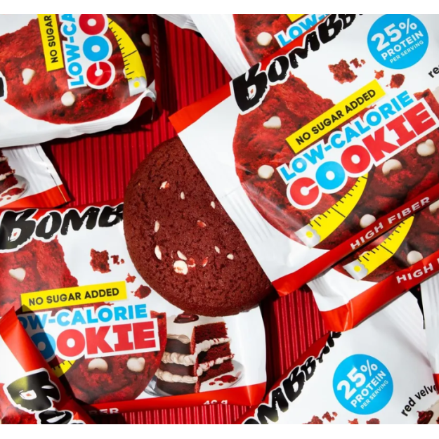 Bombbar Baltyminiai sausainiai 40 g - Red Velvet Cake Bombbar Baltyminiai sausainiai 40 g - Red Velvet Cake