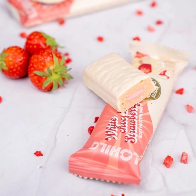 Lohilo Soft Bar 55 г - Клубника в белом шоколаде Lohilo Soft Bar 55 г - Клубника в белом шоколаде
