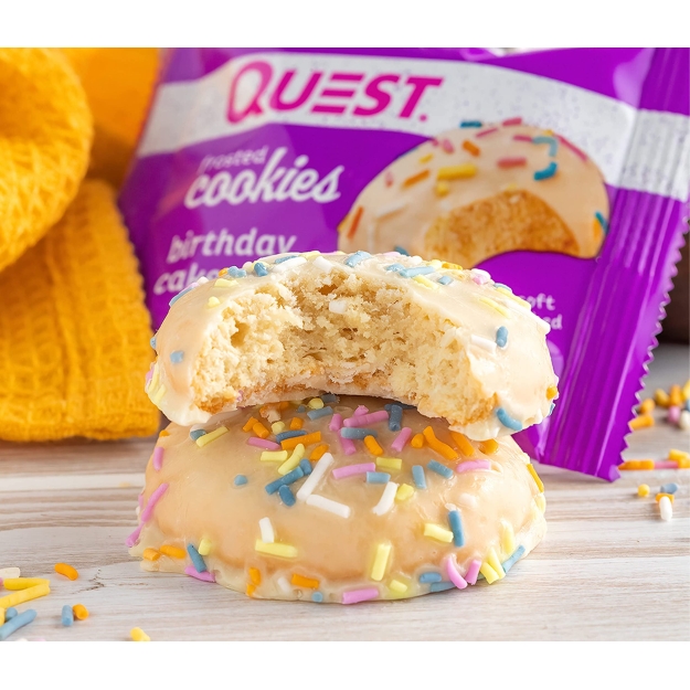 Quest Nutrition Protein Frosted Cookies 25 g - birthday cake picture Quest Nutrition Protein Frosted Cookies 25 g - birthday cake photo